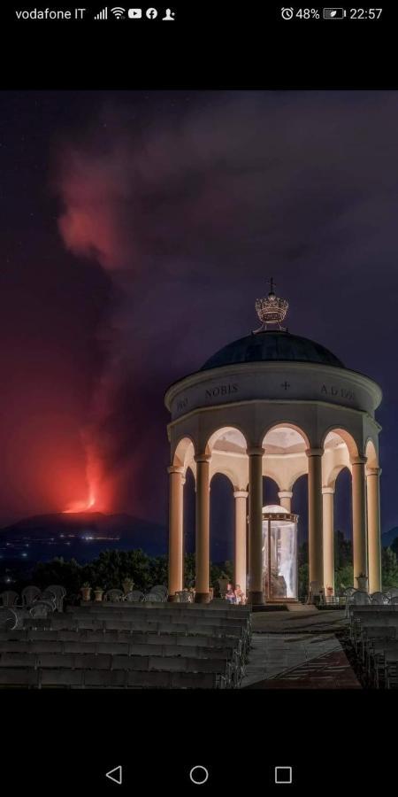 Ragalna Alle Pendici Dell'Etna المظهر الخارجي الصورة